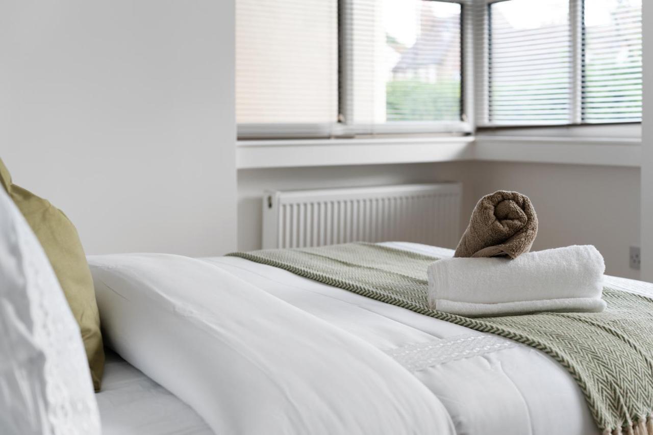 Livestay-Modern Apartments Building In Aylesbury 艾尔斯伯里 外观 照片