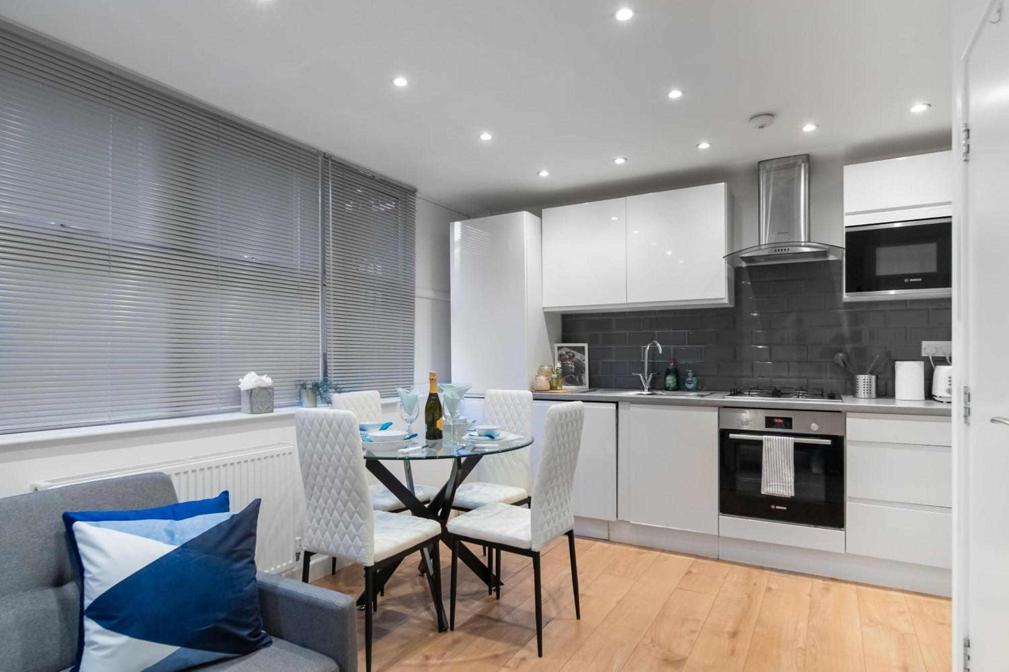 Livestay-Modern Apartments Building In Aylesbury 艾尔斯伯里 外观 照片