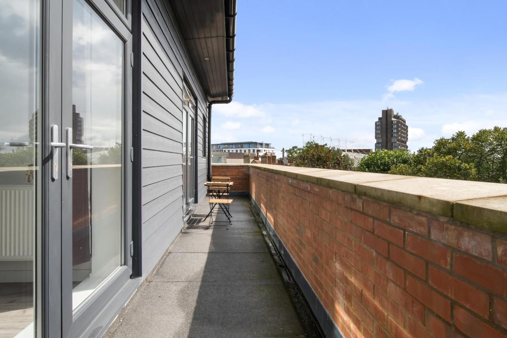 Livestay-Modern Apartments Building In Aylesbury 艾尔斯伯里 外观 照片