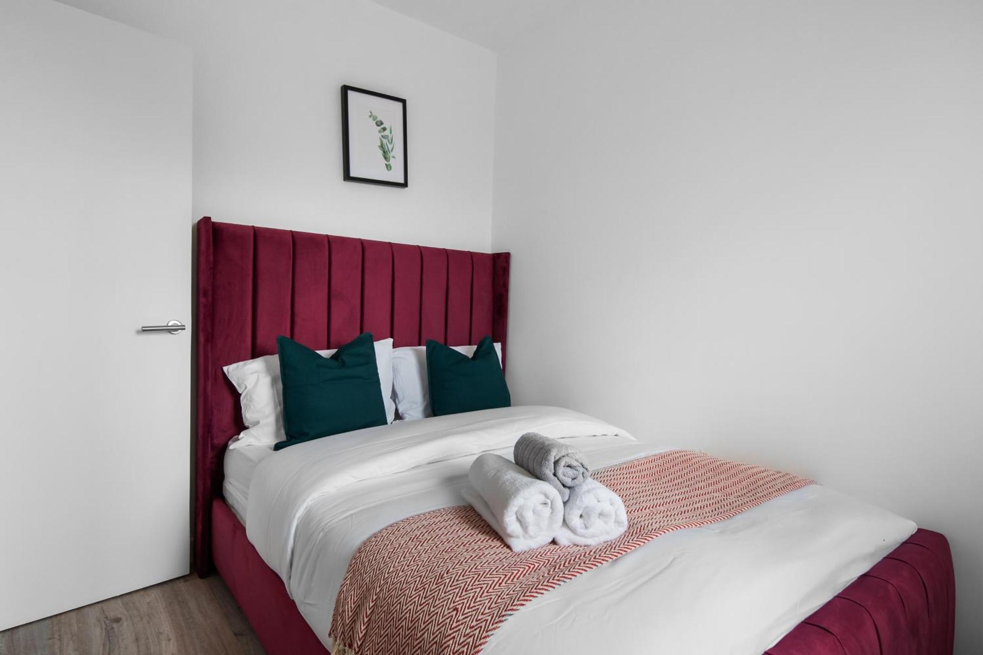 Livestay-Modern Apartments Building In Aylesbury 艾尔斯伯里 外观 照片